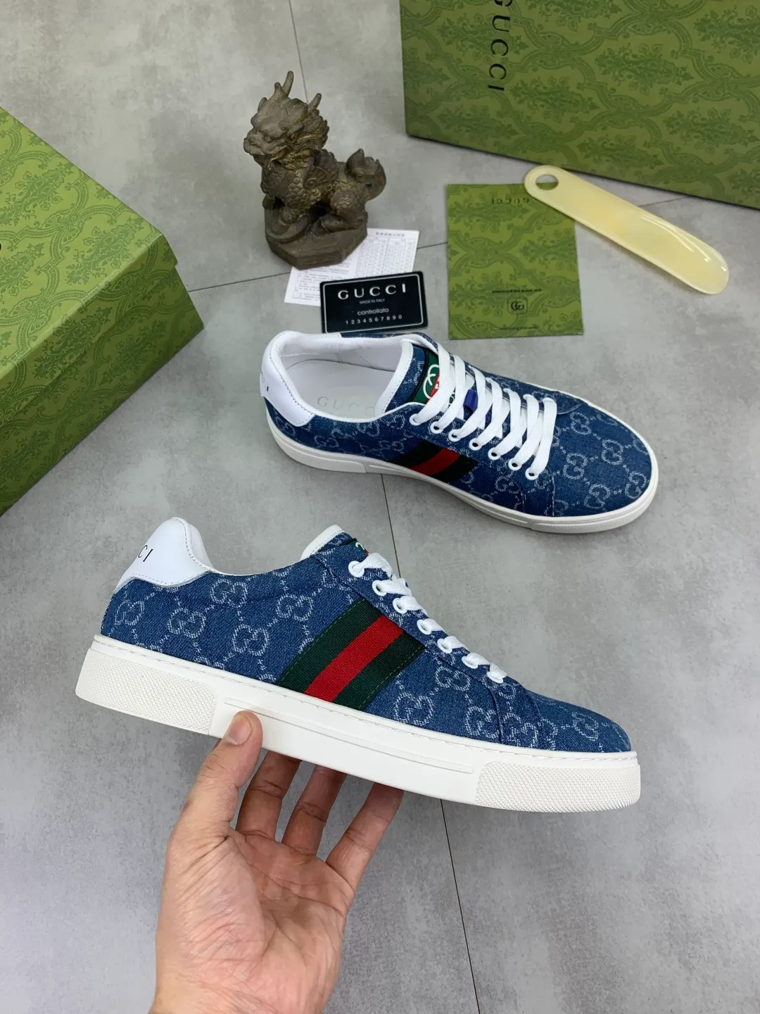 Men's men's shoes P400💰【New style】🆘 The latest model from Gucci's official website🎁Classic casual and fashionable men's shoes👟Hot style💥The style is simple and elegant, exclusive for trendy men. Unique official website's latest brand elements👑Gucci original decoration, fashionable and generous, the fabric is made of original soft calfskin➕Comfortable soft sheepskin lining ✅The official website specifies wear-resistant rubber outsole_full of elasticity, classic model taken in real life🎬Color: 2️⃣colors available😍Number: 38-44
